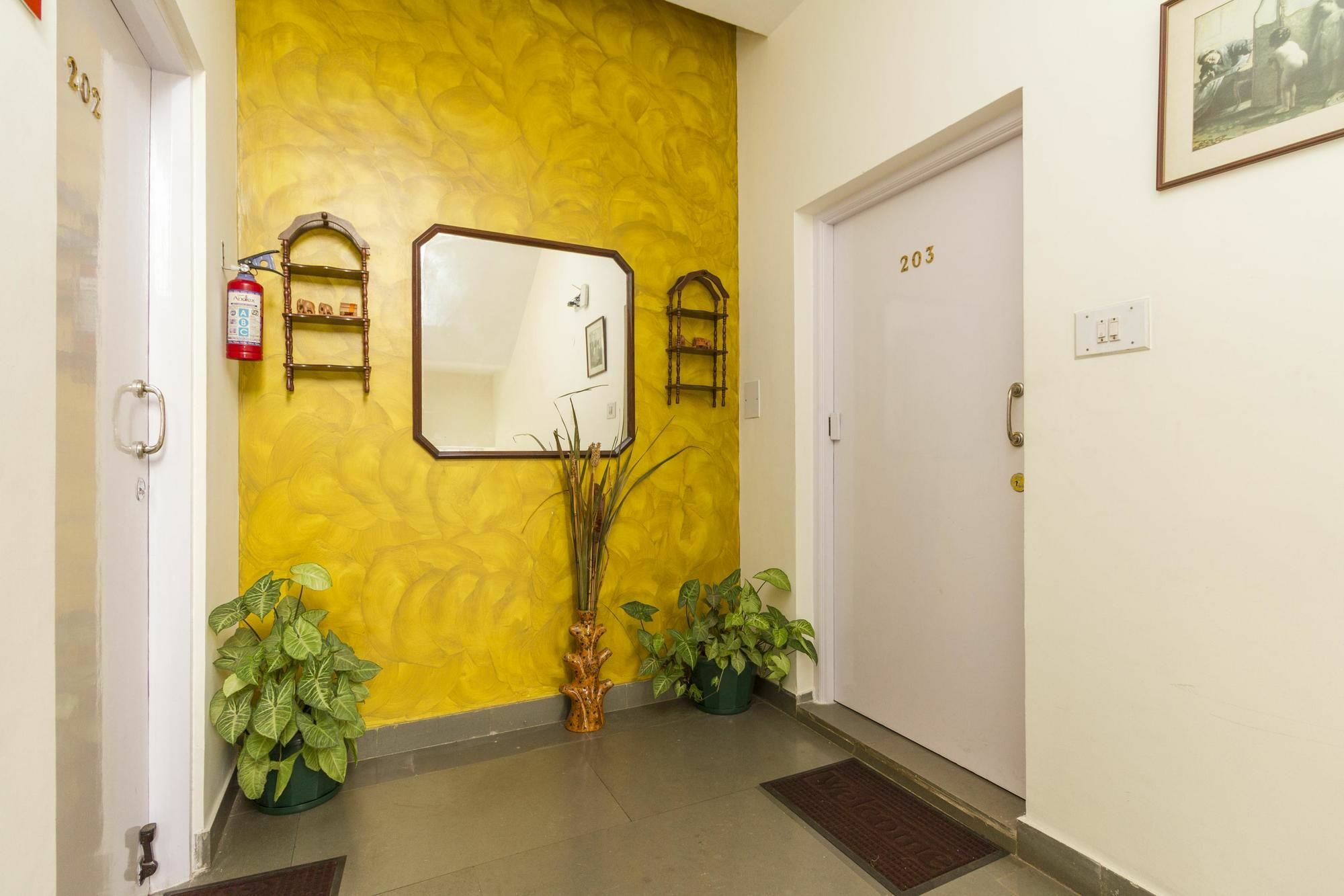 Hotel Oyo 12th A Main Indiranagar 3*